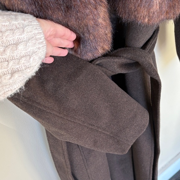 Lauren Ralph Lauren Brown Coat with Faux Fur Collar - Picture 6 of 11